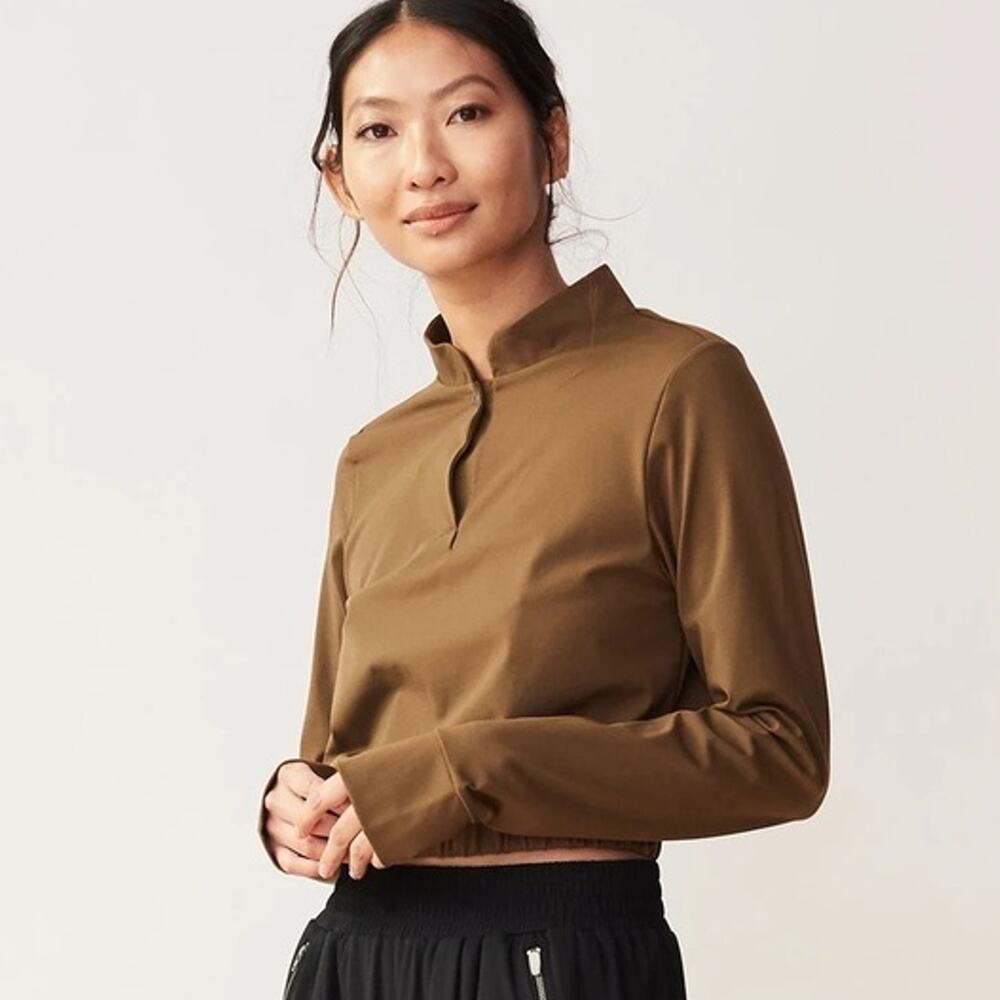 ADAY Check-In Crop Top Olive Long Sleeve Mandarin Neck Thumbhole NWOT Small